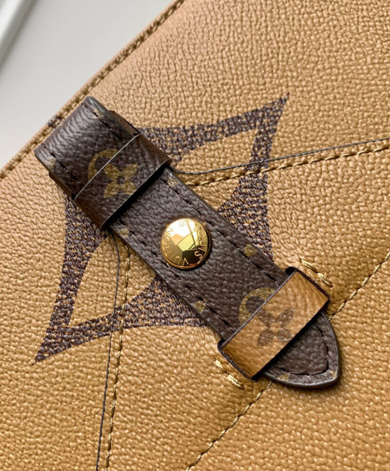 Louis Vuitton OnTheGo Voyage M46823 Brown